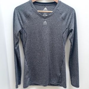 adidas | TechFit V-Neck Long Sleeve